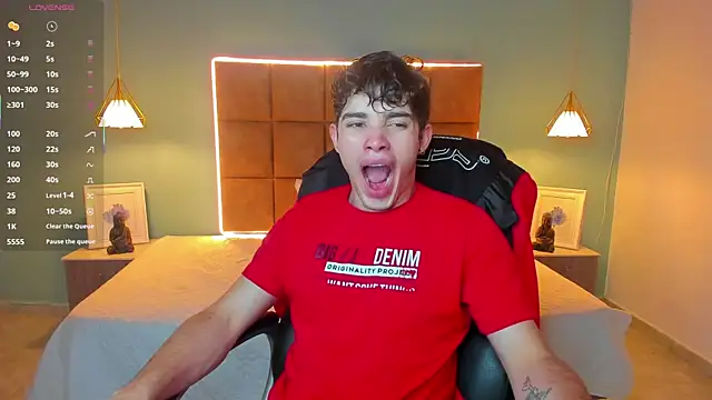 AlejooTwink online show from October 10, 2025, 1:28 am