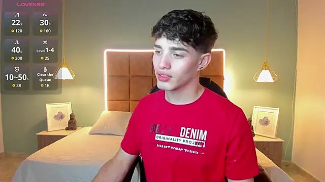 AlejooTwink online show from November 21, 2025, 4:55 am