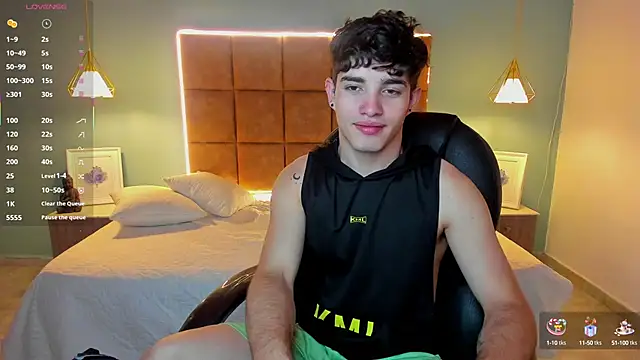 AlejooTwink online show from September 24, 2025, 11:32 pm