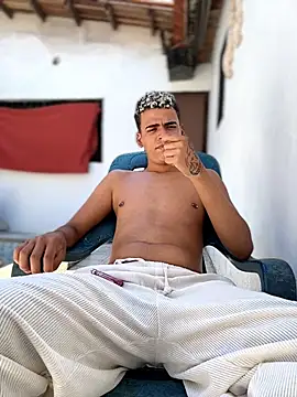 Leo bunny hot online show from February 22, 2026, 5:14 pm