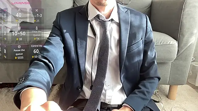 kimkim123123 online show from February 13, 2025, 6:52 am