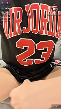 kimkim123123 online show from March 3, 2025, 11:11 am