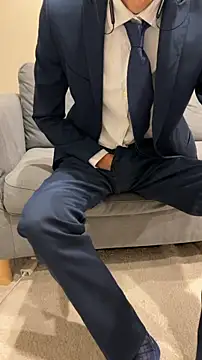 kimkim123123 online show from September 22, 2025, 1:39 pm