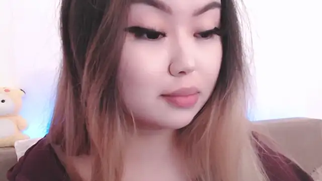 amelia sunlight online show from April 13, 2026, 11:31 pm