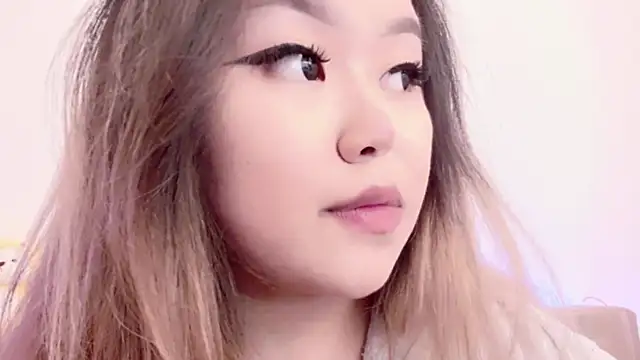 amelia sunlight online show from March 18, 2026, 2:41 pm