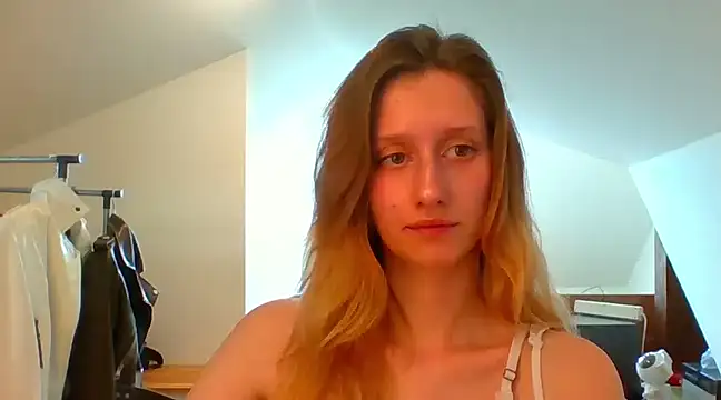 LUNA delight online show from February 25, 2025, 10:48 am