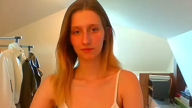 LUNA delight online show from March 17, 2025, 2:45 pm