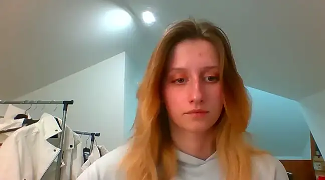 LUNA delight online show from December 6, 2024, 2:44 pm