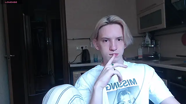 Snapshot of Ron_Vils chatting on September 23, 2025, 6:09 am Ron Vils online show from September 23, 2025, 6:09 am