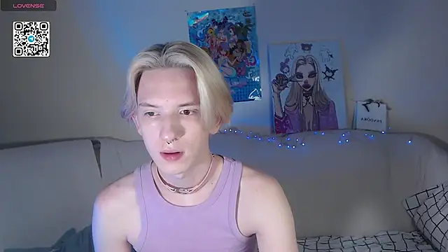 Snapshot of Ron_Vils chatting on September 28, 2025, 6:53 am Ron Vils online show from September 28, 2025, 6:53 am