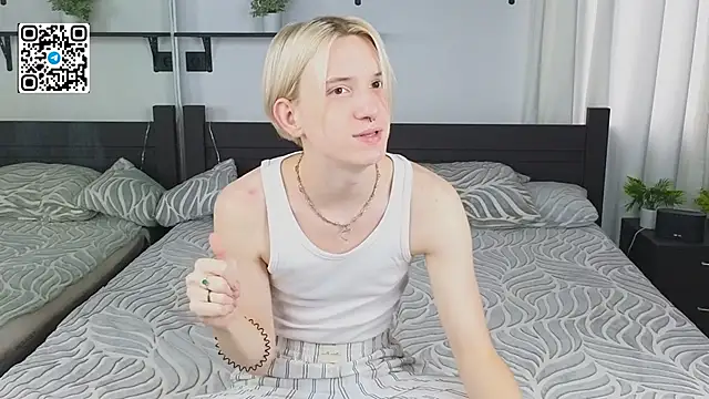 Snapshot of Ron_Vils chatting on September 20, 2025, 5:56 am Ron Vils online show from September 20, 2025, 5:56 am