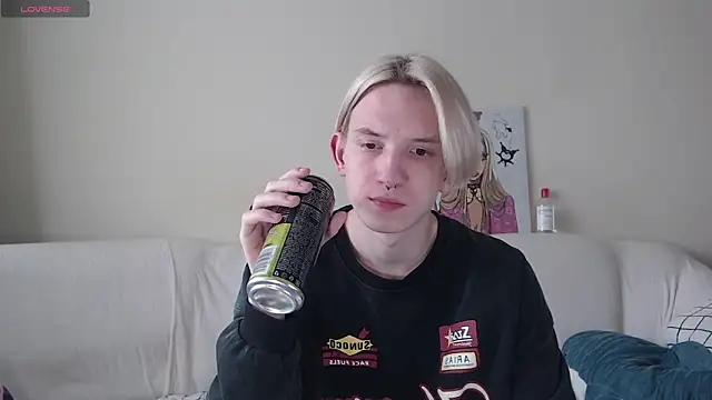 Snapshot of Ron_Vils chatting on September 25, 2025, 8:31 am Ron Vils online show from September 25, 2025, 8:31 am