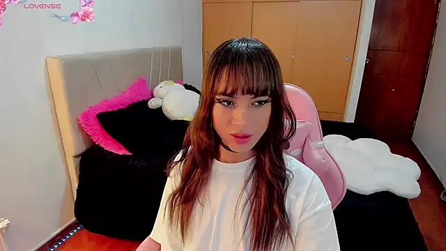 SeraphineADC online show from February 8, 2025, 1:11 am