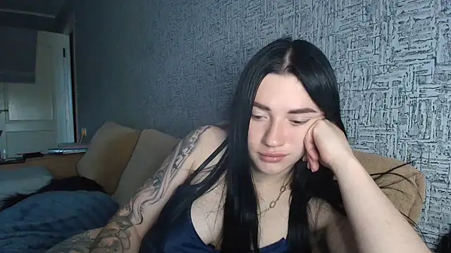 Liana diva online show from April 17, 2026, 4:10 pm