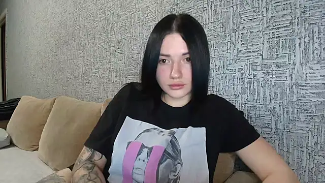 Liana diva online show from February 3, 2026, 5:29 pm