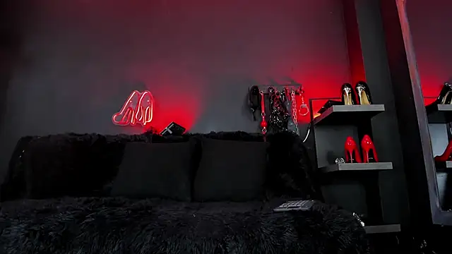 Snapshot of DelaneyStone chatting on November 8, 2025, 9:07 pm DelaneyStone online show from November 8, 2025, 9:07 pm