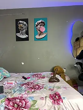 Lilybaudinx96 online show from February 5, 2025, 3:45 am