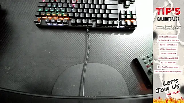 Calihotcaliente277 online show from September 26, 2025, 11:39 am