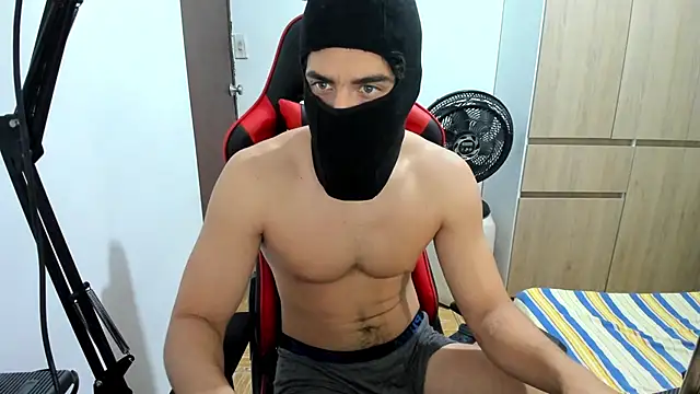 Calihotcaliente277 online show from March 17, 2025, 1:29 pm