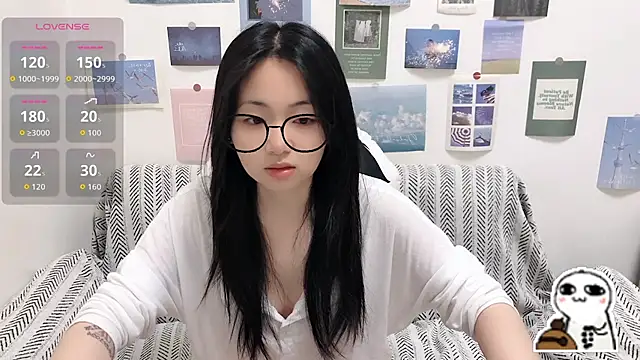 LiLiYbaby online show from April 27, 2026, 6:44 am