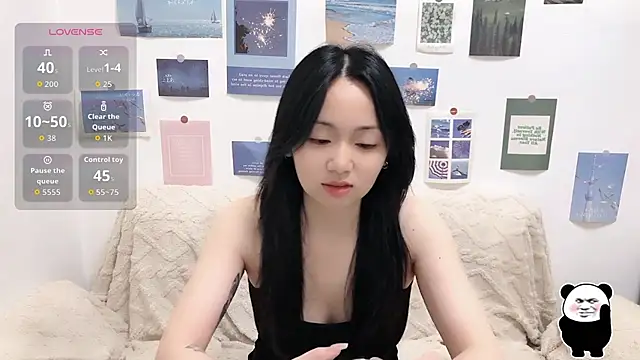 LiLiYbaby online show from October 31, 2025, 6:21 am