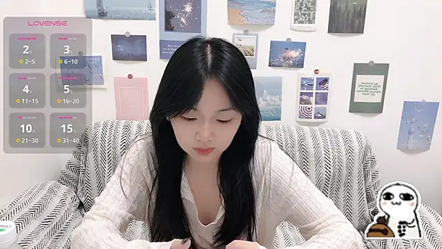 LiLiYbaby online show from September 21, 2025, 6:29 am