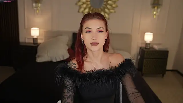 Snapshot of Magnetic_Mia_ chatting on July 9, 2026, 10:53 pm Magnetic Mia online show from July 9, 2026, 10:53 pm