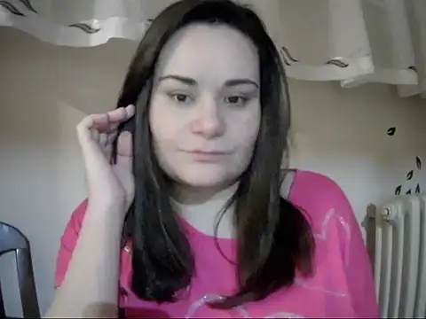 AalinnaK online show from February 4, 2026, 3:07 pm