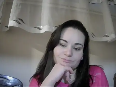 AalinnaK online show from February 6, 2026, 3:52 pm