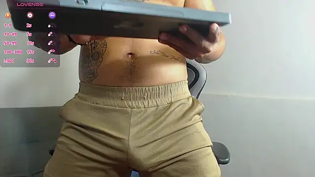 Aaron Hunter  online show from September 14, 2025, 10:54 pm