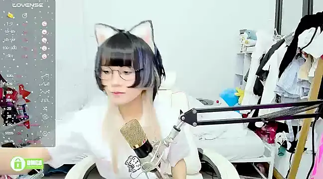 RassieRaph online show from March 10, 2025, 4:03 pm