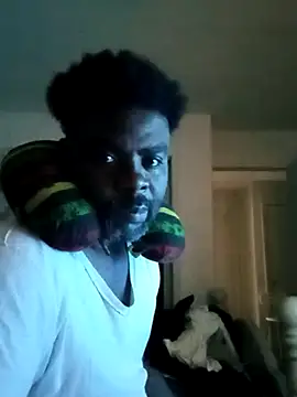 SLOWSTRO online show from October 6, 2025, 5:13 pm