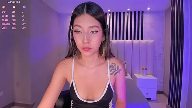 TaraLawrence online show from November 4, 2025, 4:05 am