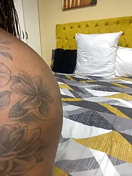 BeautyAuroa online show from September 8, 2025, 6:29 pm