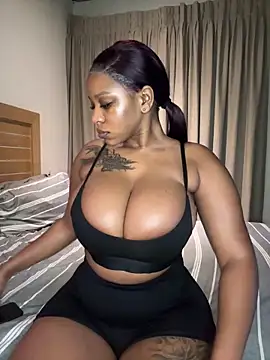 BeautyAuroa online show from March 12, 2026, 7:40 pm