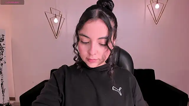 Snapshot of AllisonRogersX chatting on September 18, 2025, 3:31 am AllisonRogersX online show from September 18, 2025, 3:31 am