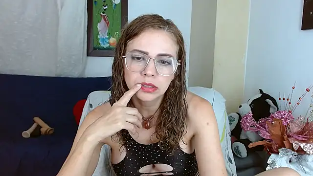  melisaa  online show from March 15, 2025, 7:16 pm