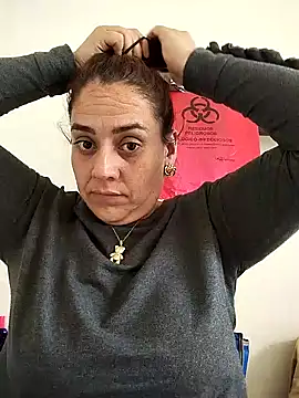 bombondenisse online show from December 5, 2024, 9:55 pm