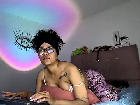 Ale xandra online show from November 21, 2025, 2:27 pm