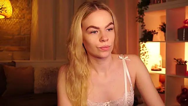 sn0w barbie online show from December 2, 2025, 9:33 am