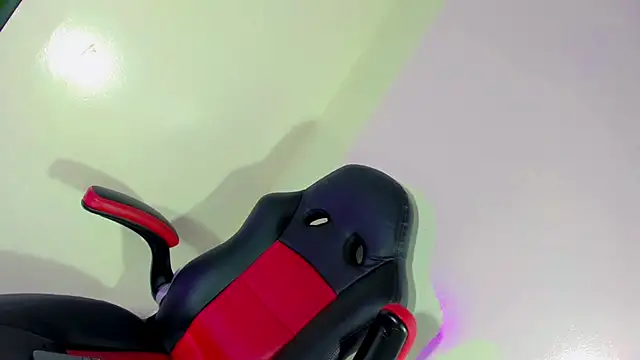 Sabrina gil  online show from January 23, 2025, 7:40 pm