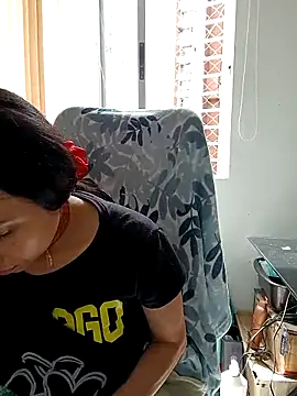 Snapshot of KimPielCanela chatting on March 21, 2025, 3:02 pm KimPielCanela online show from March 21, 2025, 3:02 pm