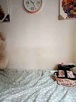 Snapshot of KimPielCanela chatting on March 12, 2025, 3:07 pm KimPielCanela online show from March 12, 2025, 3:07 pm