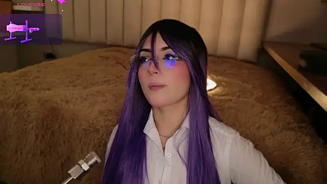 Megan mooree  online show from October 22, 2025, 1:43 pm