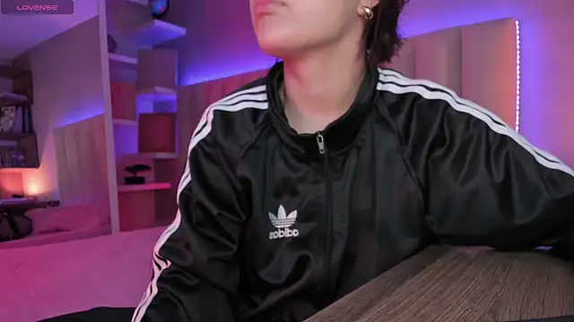 Megan mooree  online show from March 14, 2025, 11:45 am