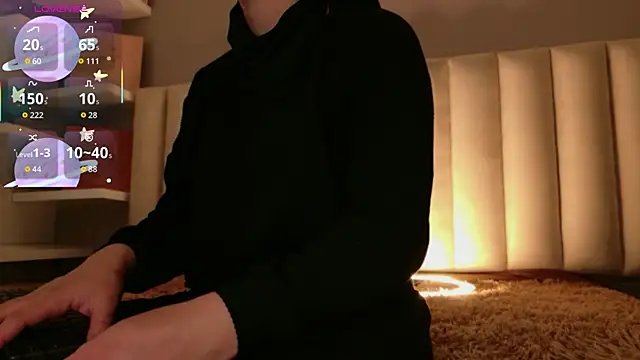 Megan mooree  online show from March 3, 2026, 1:18 pm