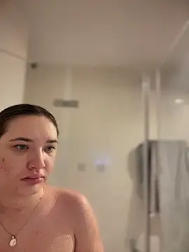 Holly Molii online show from March 22, 2025, 6:22 am