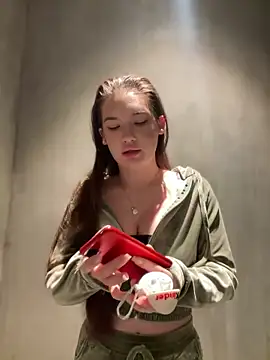 Holly Molii online show from January 23, 2025, 5:02 am