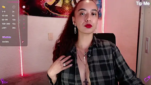 liannalee  online show from March 5, 2025, 10:10 pm