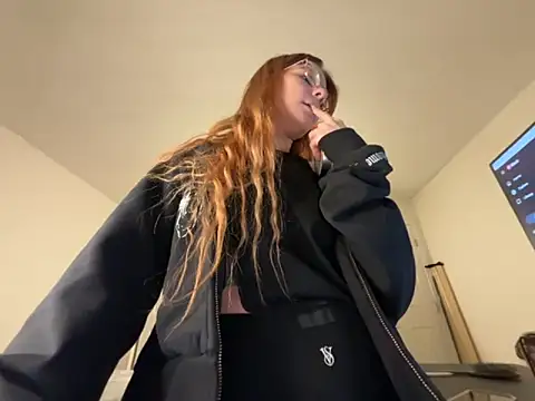 Snapshot of foxy_ana13 chatting on November 13, 2025, 5:00 am foxy ana13 online show from November 13, 2025, 5:00 am